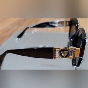 🛍2 for $20🛍 VG Leopard Sunglasses